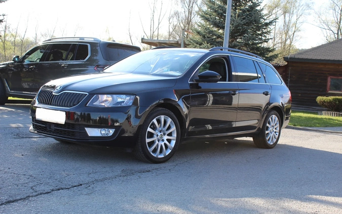 Skoda Octavia cena 46900 przebieg: 154000, rok produkcji 2016 z Bobowa małe 301